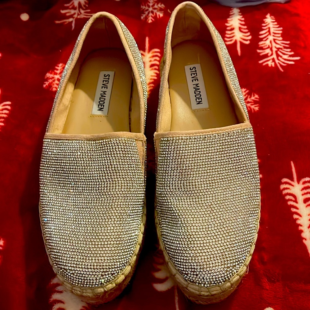 Steve Madden Alexia Rhinestone Espadrille Shoes size 8 smoke free environment